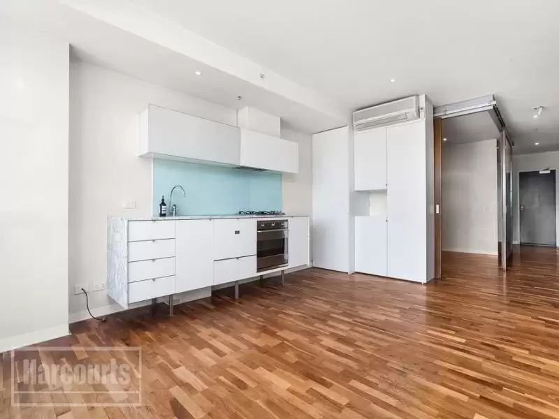 902/280 Spencer Street, Melbourne Leased by Harcourts Melbourne City - image 3