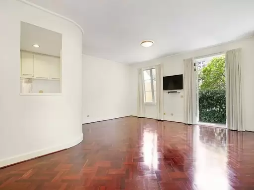 16/1 Wellington Crescent, East Melbourne Leased by Harcourts Melbourne City